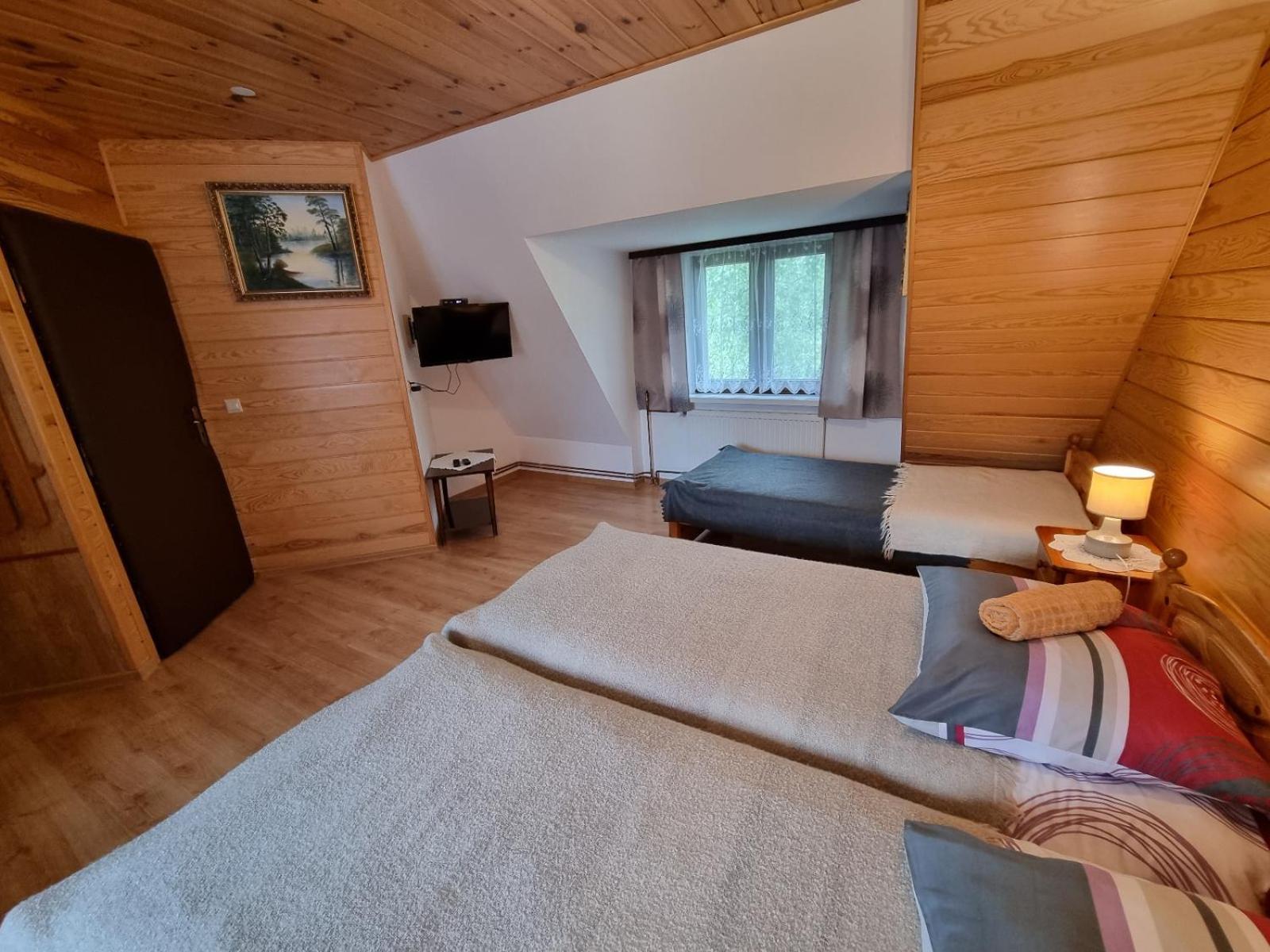 Domek Pod Klonem Agroturystyka Bialowieza Bagian luar foto