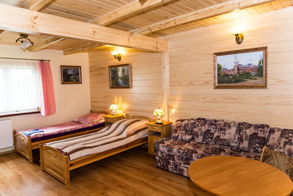 Domek Pod Klonem Agroturystyka Bialowieza Ruang foto