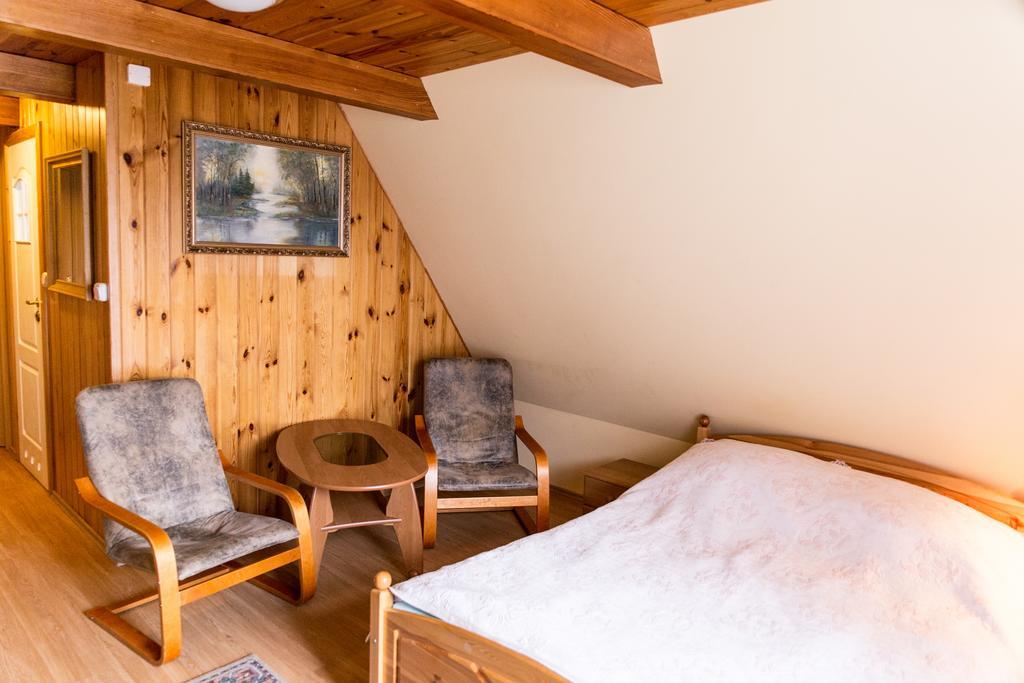 Domek Pod Klonem Agroturystyka Bialowieza Ruang foto